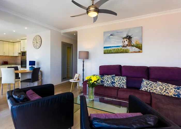 Ocean Panorama - 3 Ac Bedrooms, Private Garage, Pool, 2 Bathrooms, Tv Channels 아파트 아칸티라도