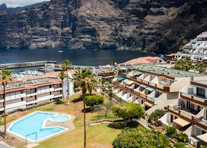 Ocean Panorama - 3 Ac Bedrooms, Private Garage, Pool, 2 Bathrooms, Tv Channels *