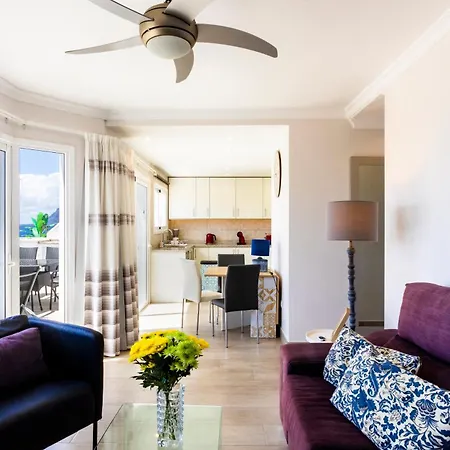Appartamento Ocean Panorama - 3 Ac Bedrooms, Private Garage, Pool, 2 Bathrooms, Tv Channels *