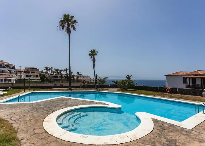 Apartment Ocean Panorama - 3 Ac Bedrooms, Private Garage, Pool, 2 Bathrooms, Tv Channels Acantilado de los Gigantes