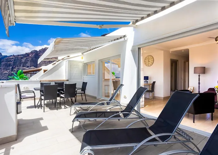 Ocean Panorama - 3 Ac Bedrooms, Private Garage, Pool, 2 Bathrooms, Tv Channels Διαμέρισμα *