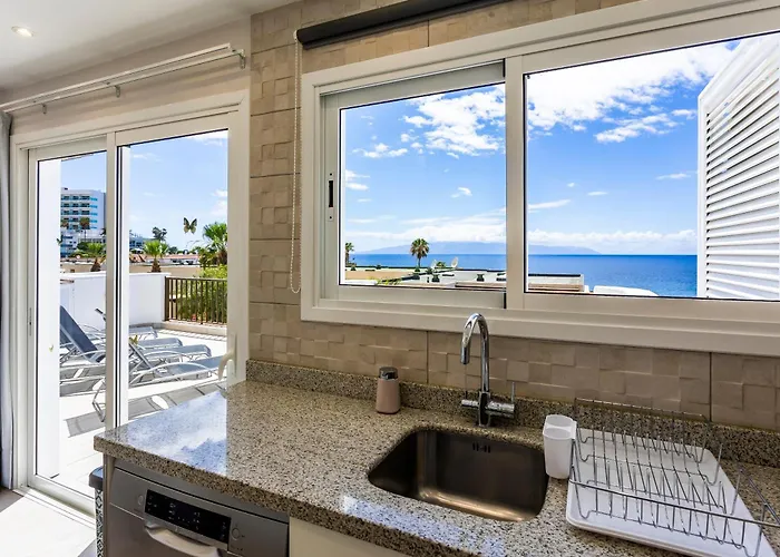Ocean Panorama - 3 Ac Bedrooms, Private Garage, Pool, 2 Bathrooms, Tv Channels Διαμέρισμα Acantilado de los Gigantes