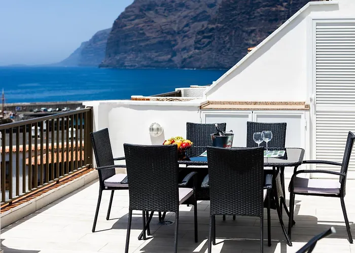 Apartment Ocean Panorama - 3 Ac Bedrooms, Private Garage, Pool, 2 Bathrooms, Tv Channels Acantilado de los Gigantes
