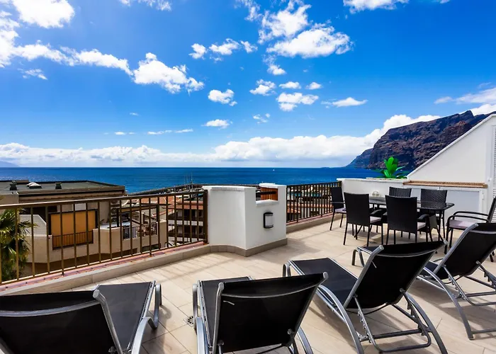 Ocean Panorama - 3 Ac Bedrooms, Private Garage, Pool, 2 Bathrooms, Tv Channels Apartment *